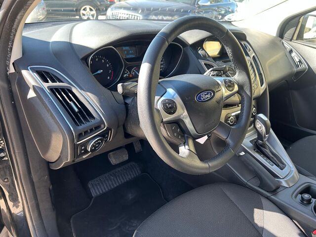 FORD FOCUS TREND 1.6 TI-VCT AUTO SPANISH LHD IN SPAIN 89000 MILES 1 OWNER 2014